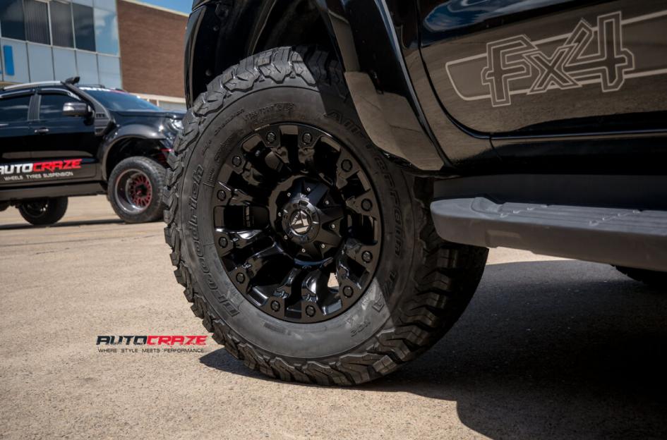 FORD-RANGER-VAPOR-MATTE-BLACK